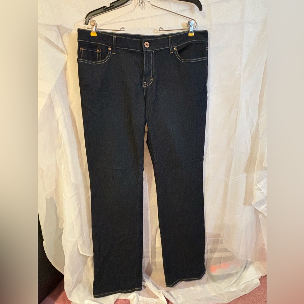 Banana Republic Women's Blue Dark Wash Bootcut Jeans Size 32L‎